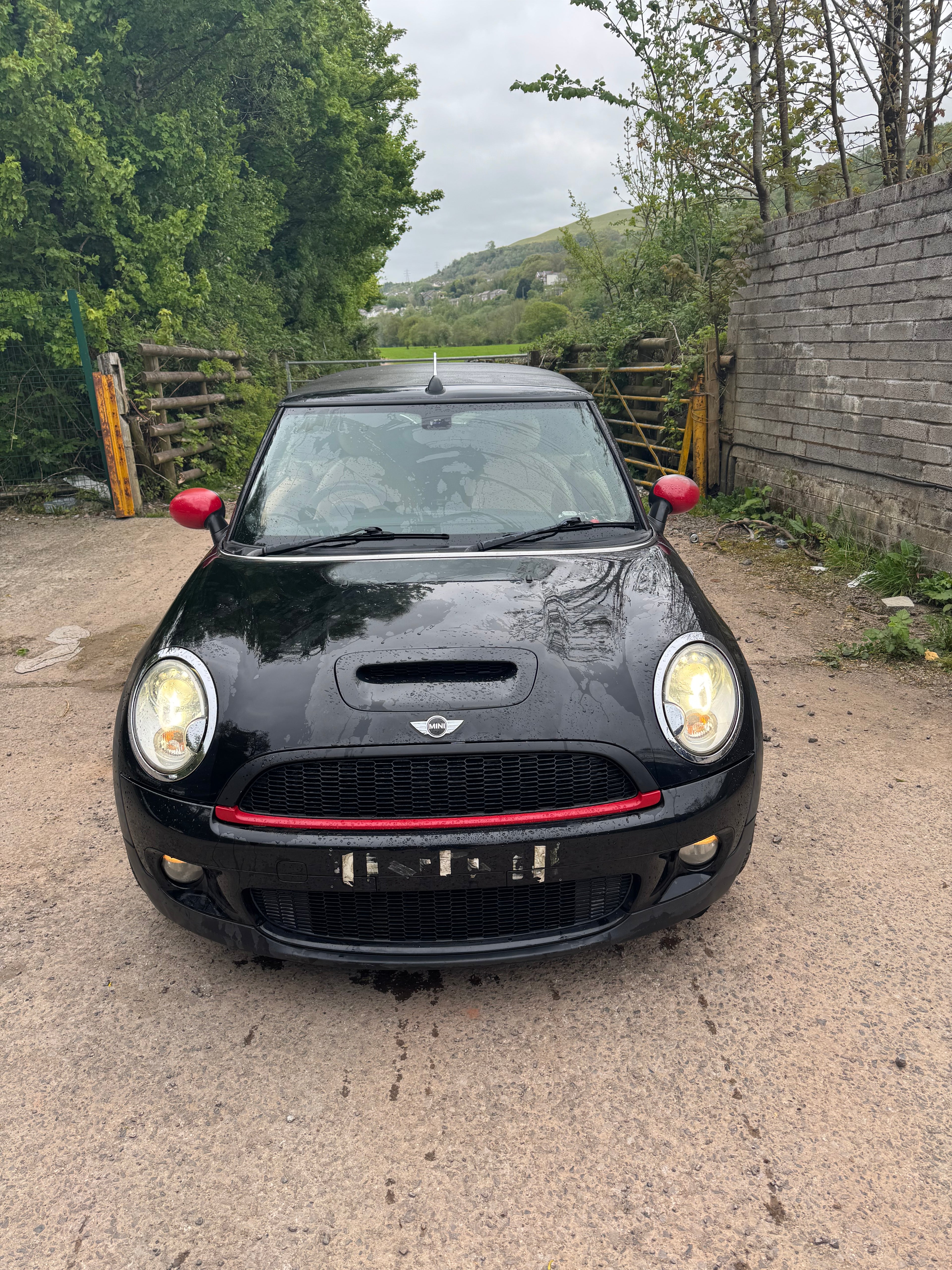 BMW MINI COOPER S CONVERTIBLE R56 R57 BREAKING 1.6 PETROL TURBO 2010 PARTS BLACK