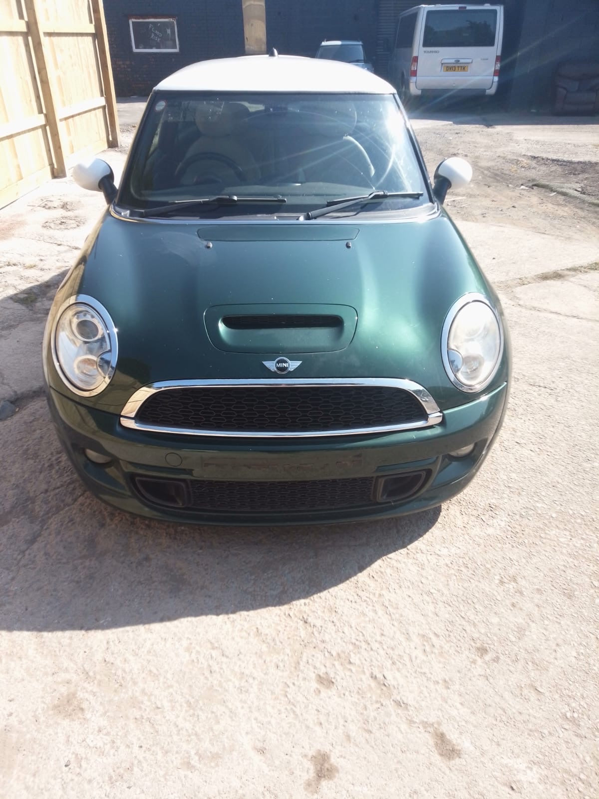 2010 BMW MINI COOPER S R56 R57 BREAKING / SPARES 1.6 TURBO N18 GREEN