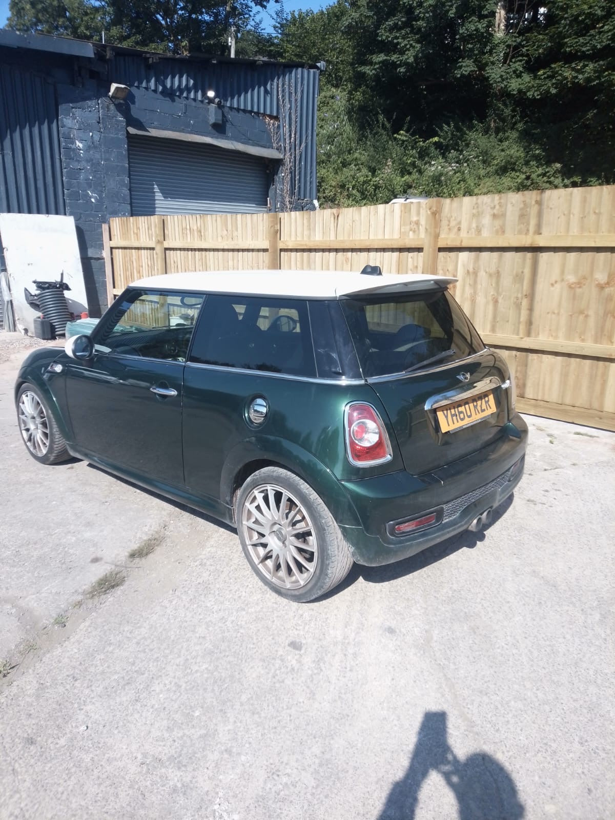 2010 BMW MINI COOPER S R56 R57 BREAKING / SPARES 1.6 TURBO N18 GREEN